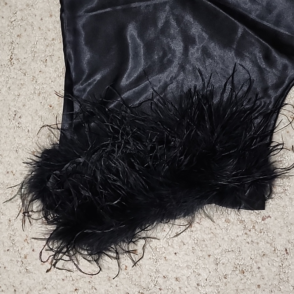 Long Robe - Picture 2 of 3